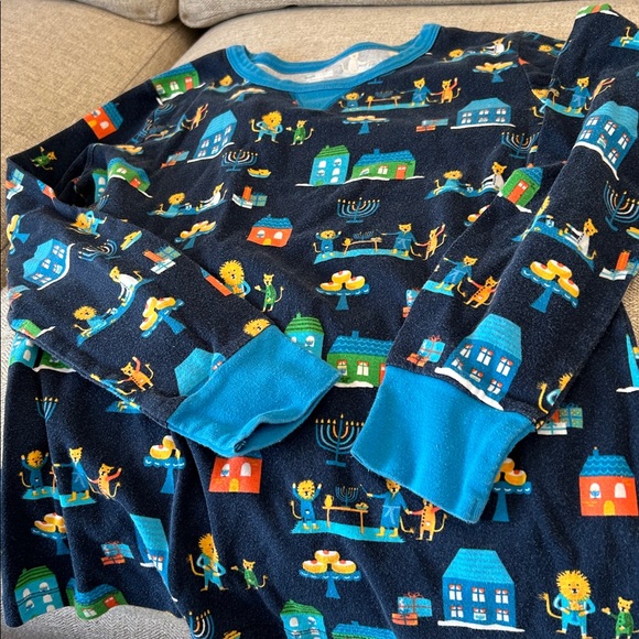 Hanukah Pajamas and matching socks bundle - Picture 2 of 7